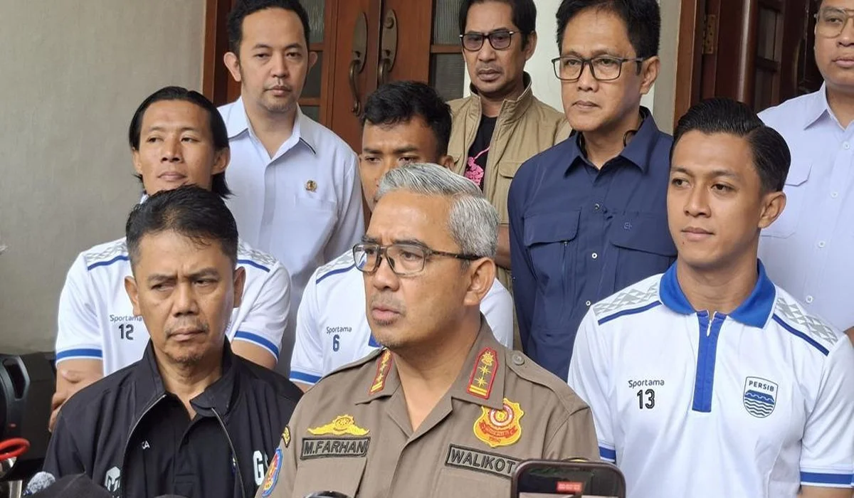 Farhan-Tegaskan-Tidak-Ada-Praktik-Jual-Beli-Kursi-di-4-SMP-Kota-Bandung