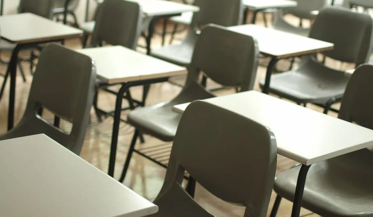 Upaya-Mengatasi-Modus-Penipuan-Berkedok-Jual-Beli-Kursi