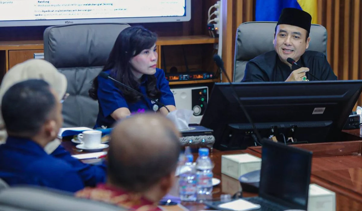 Erwin-Pastikan-Rumah-Sakit-di-Bandung-Layani-Semua-Warga-Tanpa-Diskriminasi