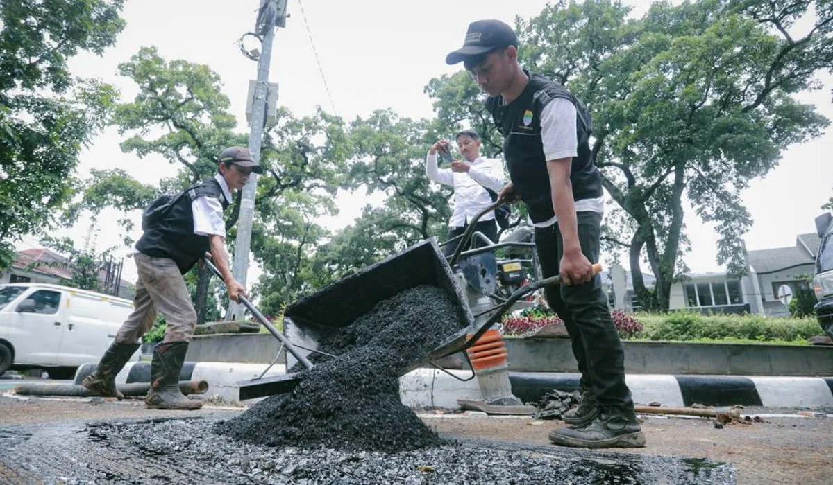Pemkot-Bandung-Pastikan-Pekerjaan-Perbaikan-Jalan-Dago-Sudah-Dimulai