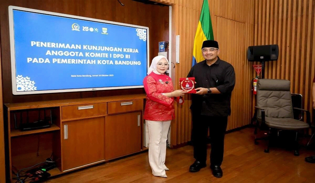 Farhan Sampaikan Aspirasi Warga Bandung ke Anggota DPD RI