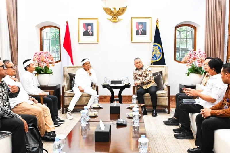 Menhub dan Gubernur Dedi Mulyadi Dorong Transportasi di Jawa Barat