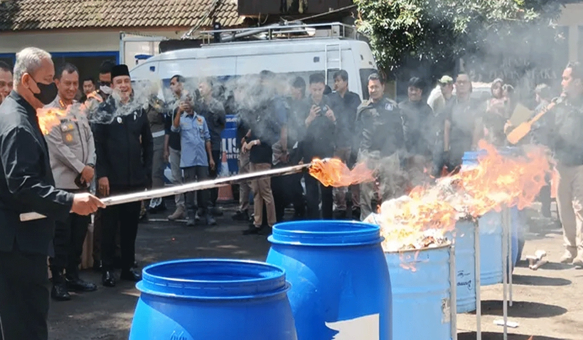 Modus-Operandi-dan-Jaringan-Peredaran