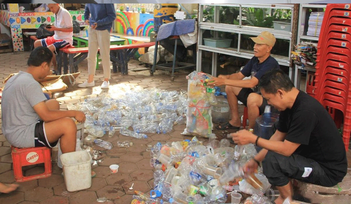 RW-Sukses-Bebas-Sampah-di-Bandung-Dapat-Insentif-Rp200-Juta