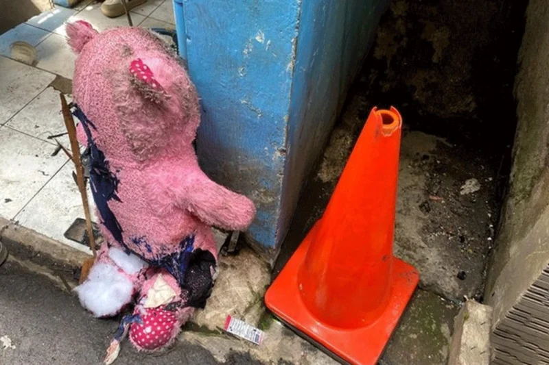 Boneka Pink di Tengah Ledakan, Kejadian ledakan Gas di Bandung