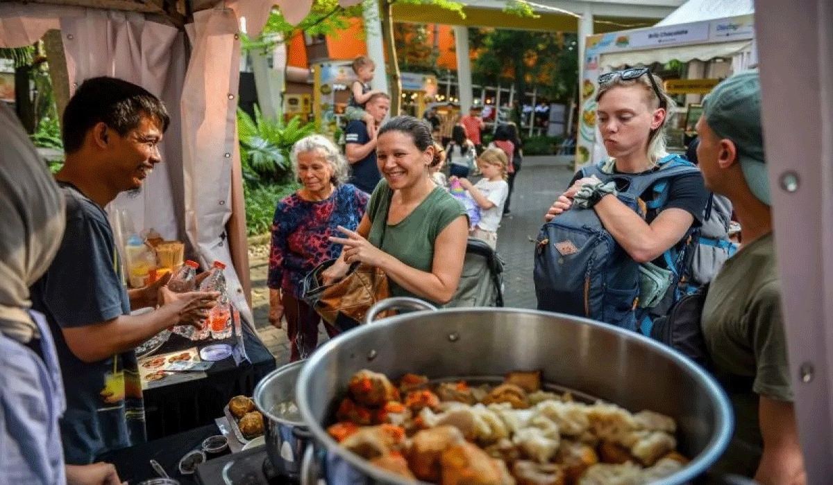 Wisata-Kuliner-Jadi-Magnet-Utama-Kunjungan-Wisatawan-ke-Kota-Bandung