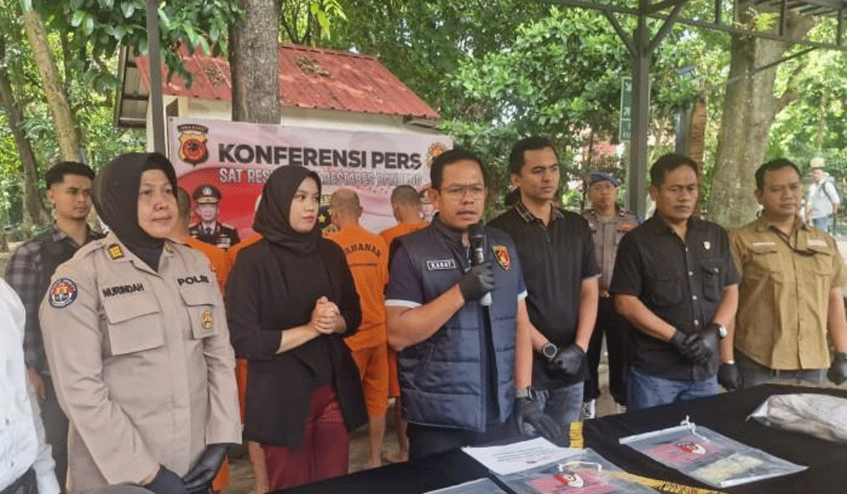Sindikat Curanmor Bandung: Ayah Dan Anak Ikut Ditangkap Bersama Tiga Tersangka Lain
