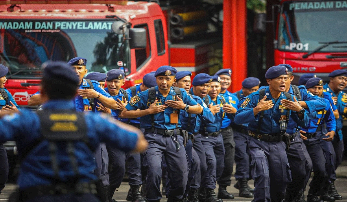Cara Damkar Bandung Tangani Ular Berbisa: Cepat Dan Profesional