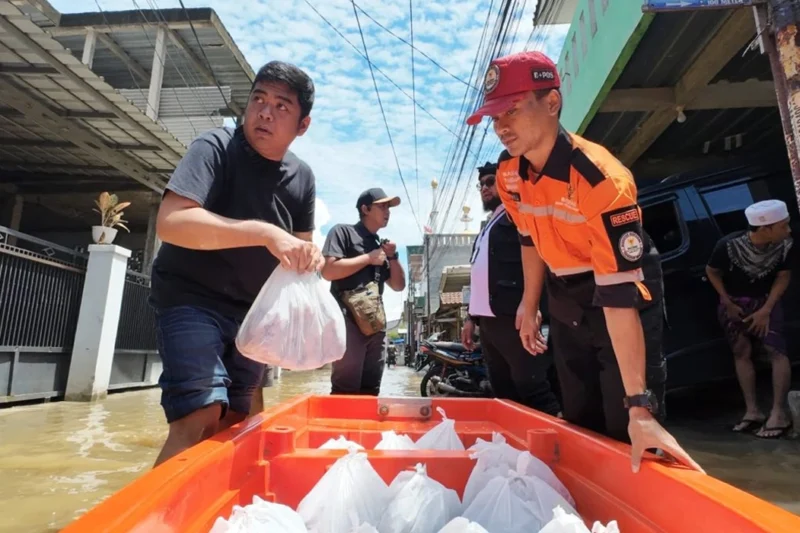 Pemprov Jabar Salurkan Bantuan Untuk Korban Banjir Bandung